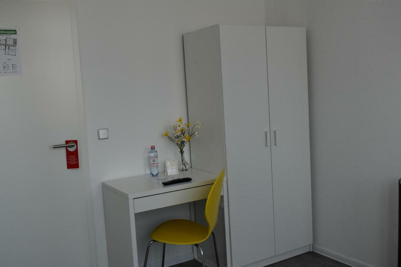 Motel Schoenefeld Großziethen エクステリア 写真
