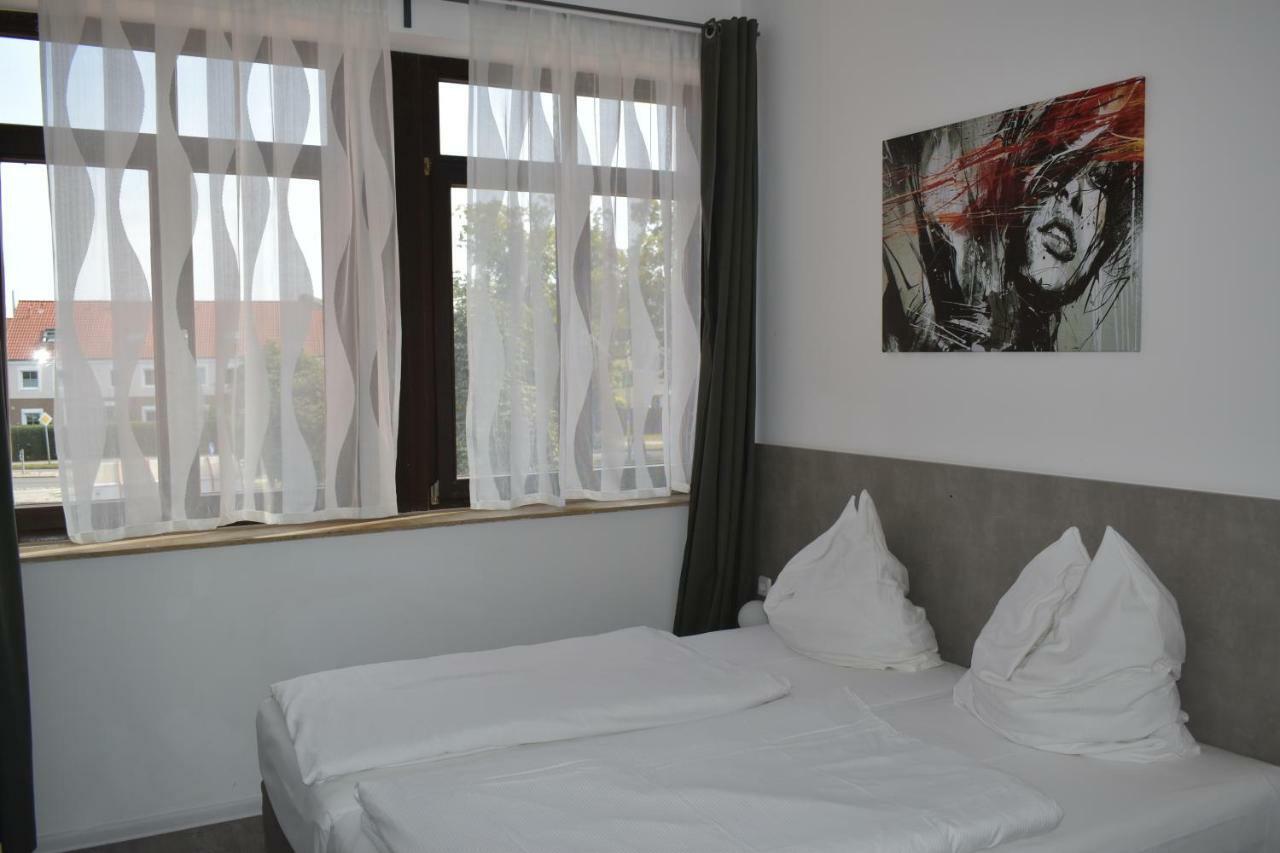 Motel Schoenefeld Großziethen エクステリア 写真